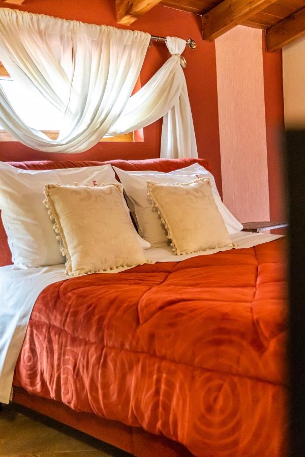 Enastron Hotel Kalavryta Eksteriør billede