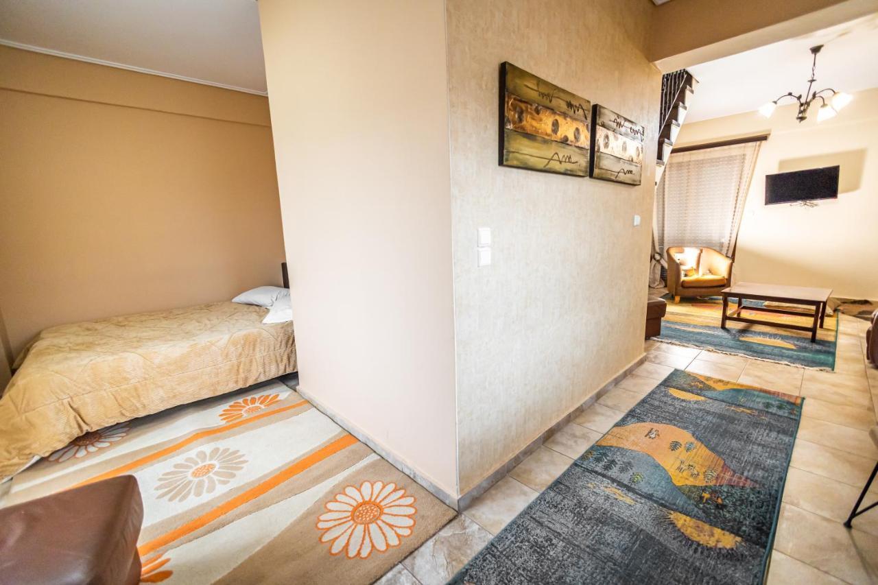 Enastron Hotel Kalavryta Eksteriør billede
